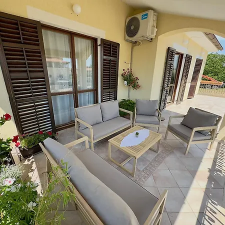 Appartement Ostrea *** Bale